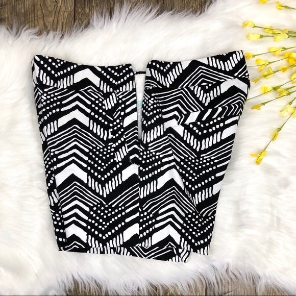 ☀️3/$25☀️ J. Crew Chevron Side Zip Dress Shorts Size 6 - Picture 7 of 8